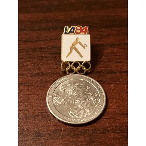 1984 Los Angeles Olympics Volleyball Event Lapel Hat Pin - Picture 2 of 3